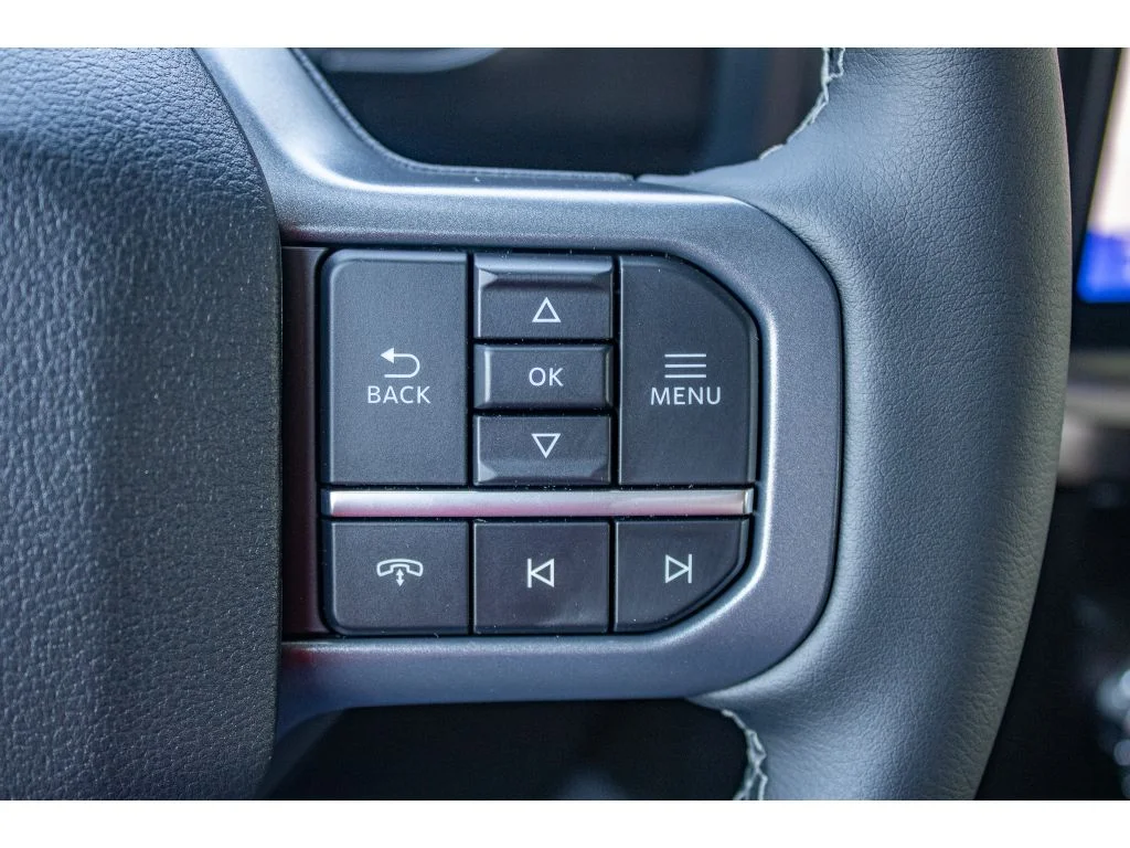 New 2026 Oxford White Ford LARIAT image 44