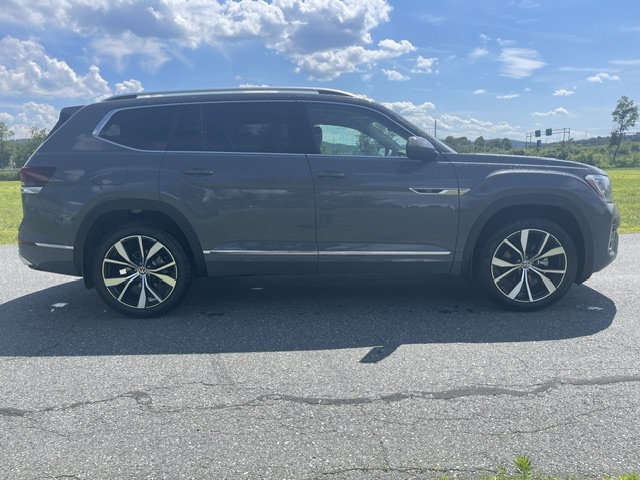 New 2026 Pure Gray Volkswagen 2.0T SEL Premium R-Line image 5