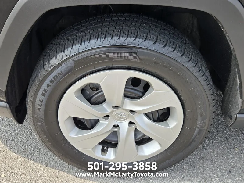 Used 2022 Midnight Black Metallic TOYOTA LE AWD image 16