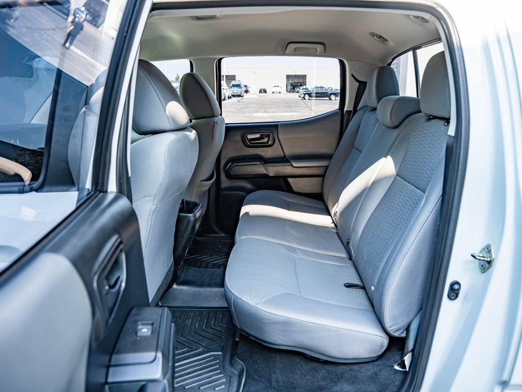 Used 2018 Super White Toyota SR image 33