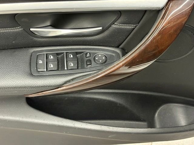 Used 2017 White BMW 330i xDrive image 13