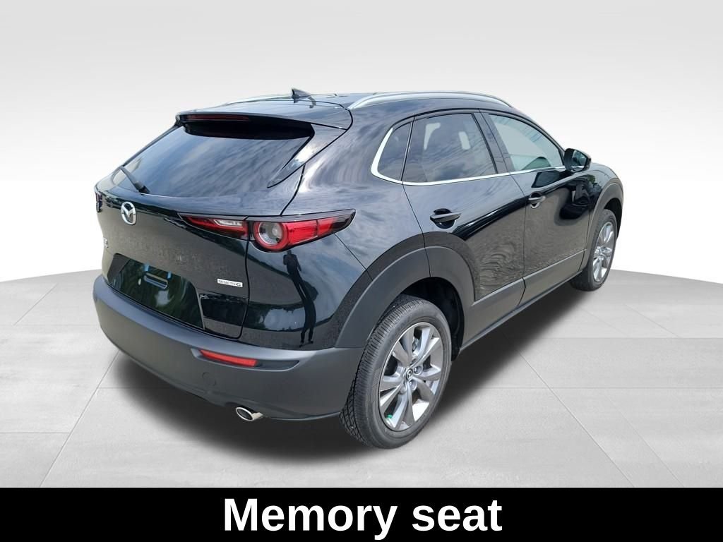 2025 Mazda CX-30 Premium - Photo 8