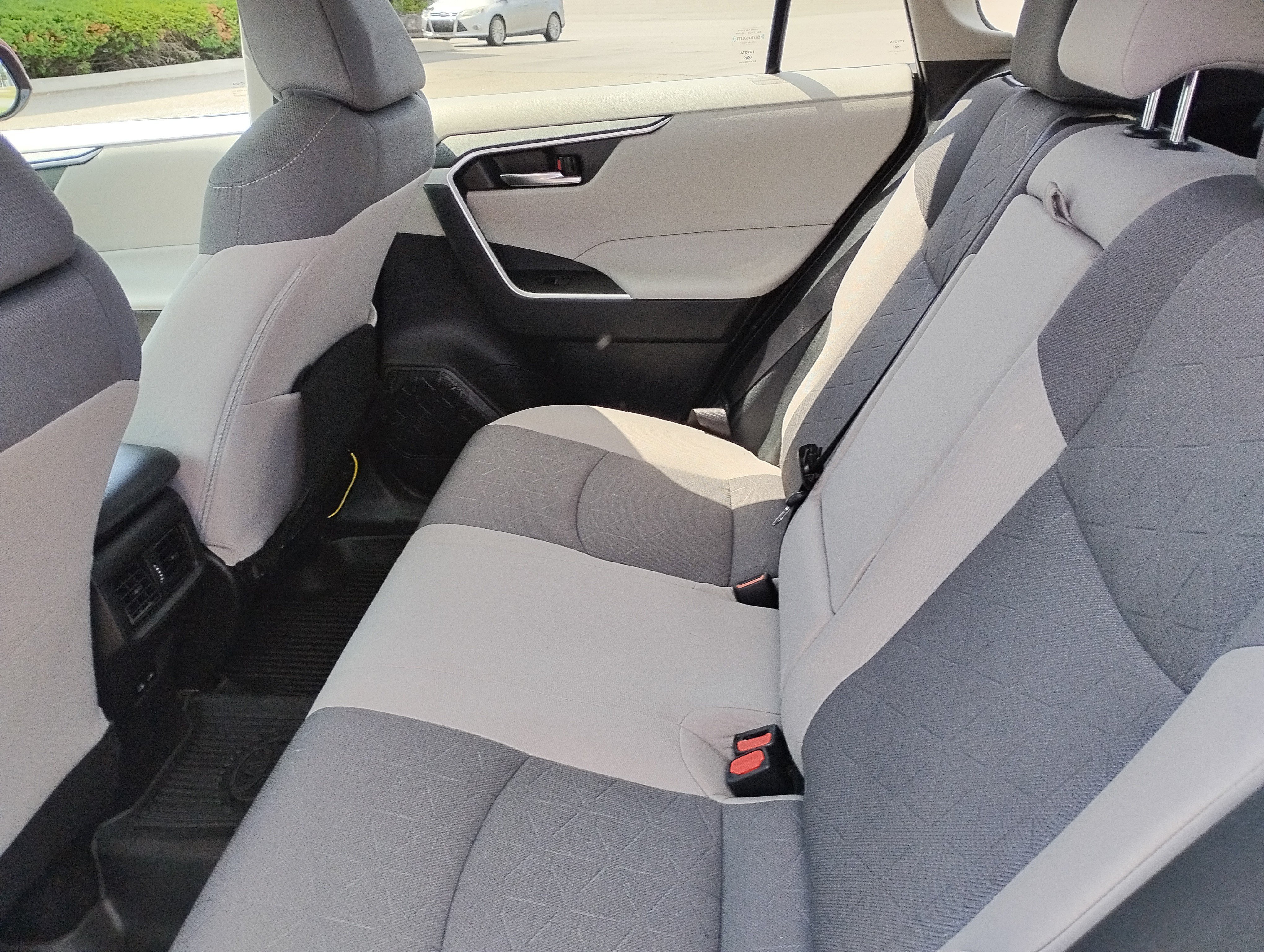 Used 2023 RUBY FLARE PEAR Toyota XLE image 7