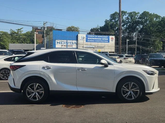 Used 2025 White Lexus 350h Premium image 4