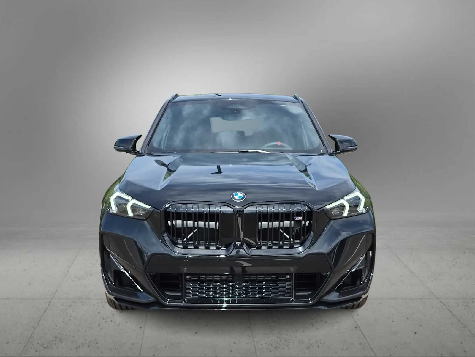 New 2027 Black Sapphire Metallic BMW M35i image 3