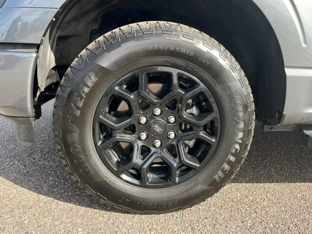Used 2024 Gray Ford XLT image 10