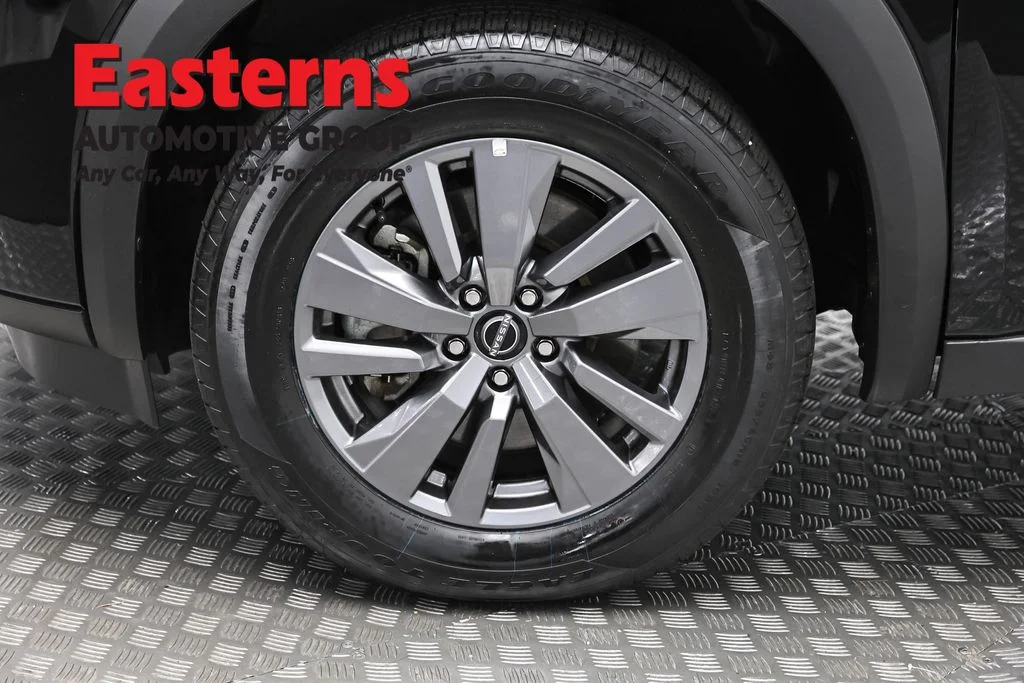 Used 2025 Black Nissan SV image 34