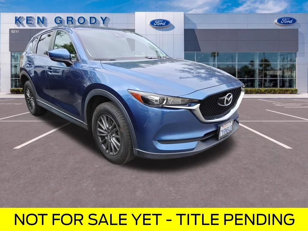 2017 Mazda CX-5 Touring auto's photo