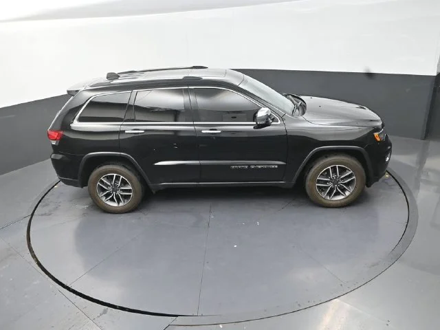 Used 2021 Black Jeep Limited image 19
