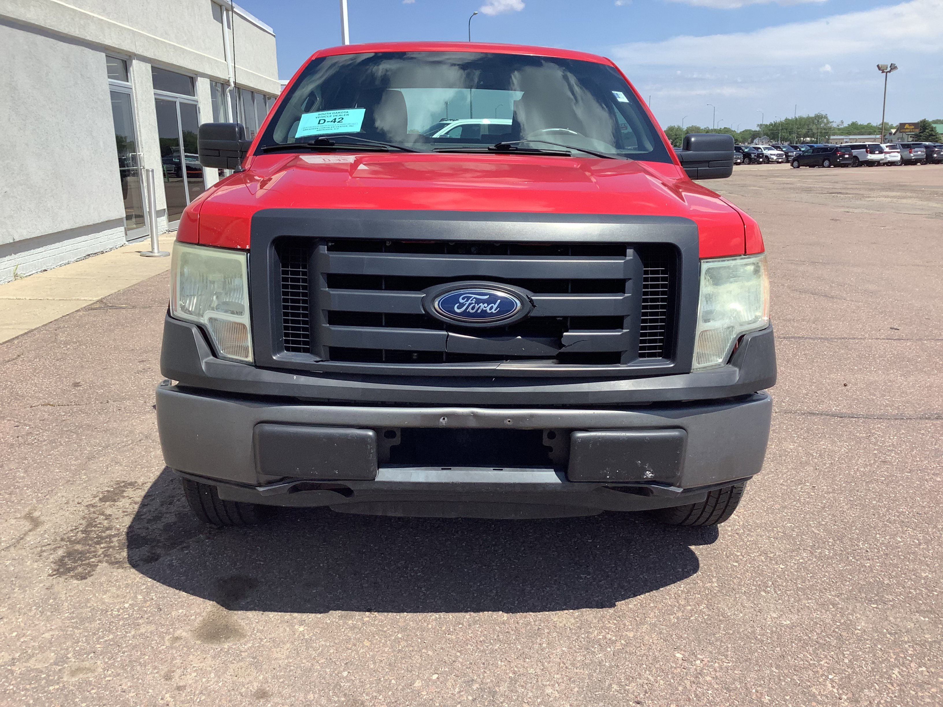 Used 2010 Red Ford XL image 3