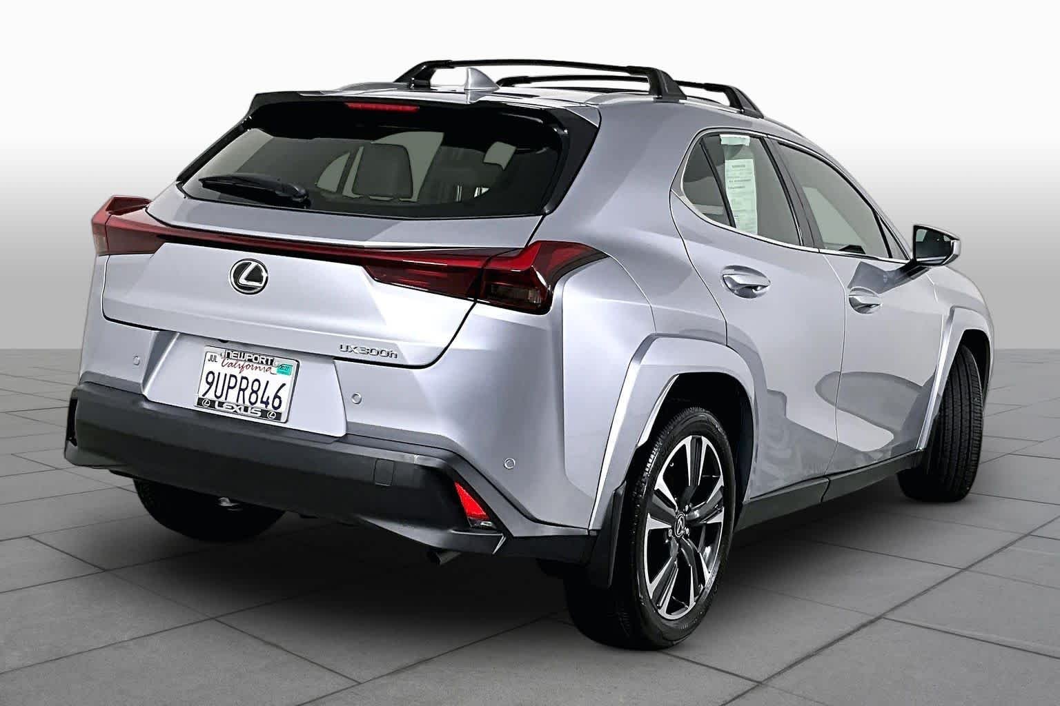 Used 2025 Iridium Lexus Premium image 12