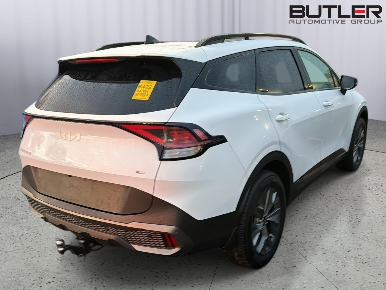 Used 2024 Glacial White Pearl Kia X-Line image 10