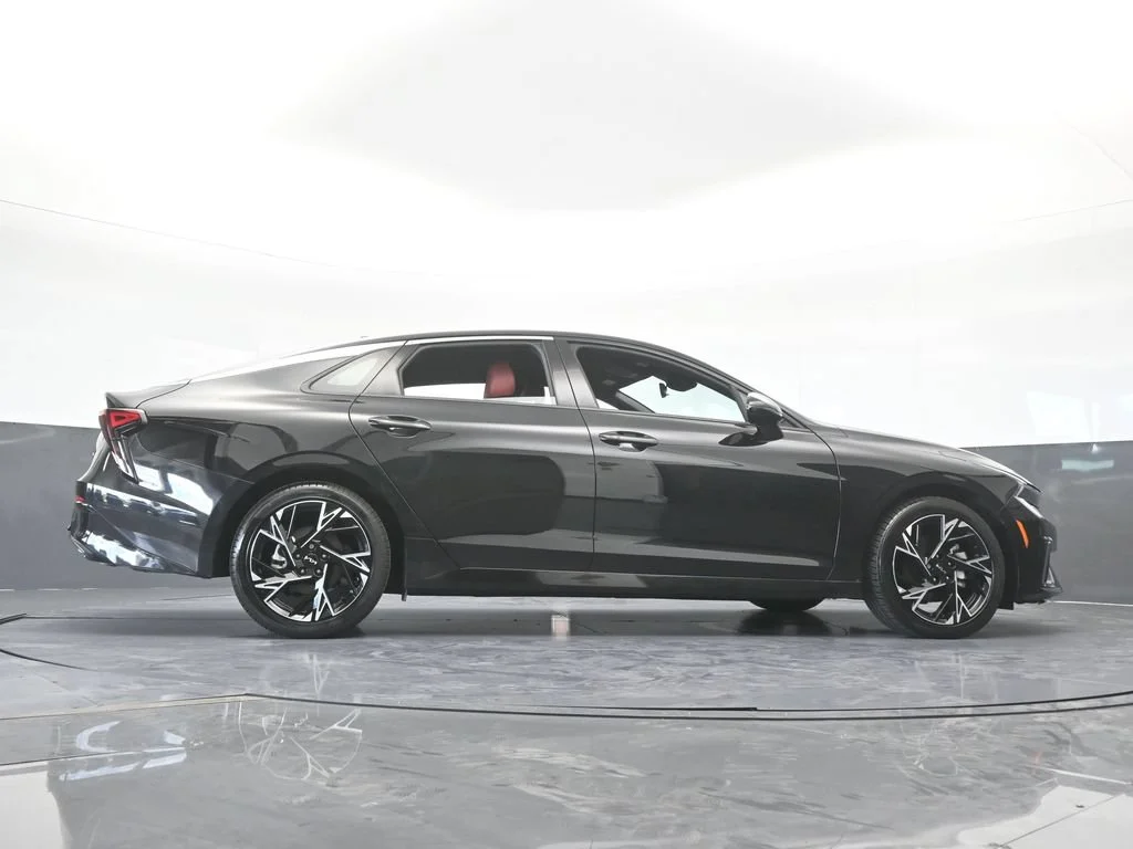 Used 2026 Aurora Black Kia GT-Line image 62