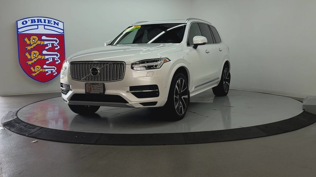 Used 2019 Crystal White Pearl Volvo T8 Inscription image 9