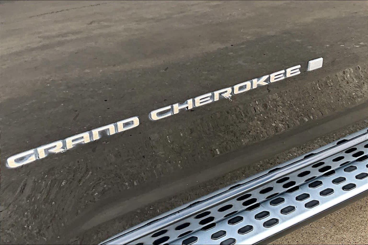 Used 2021 Diamond Black Crystal Pearlcoat Jeep Overland image 60