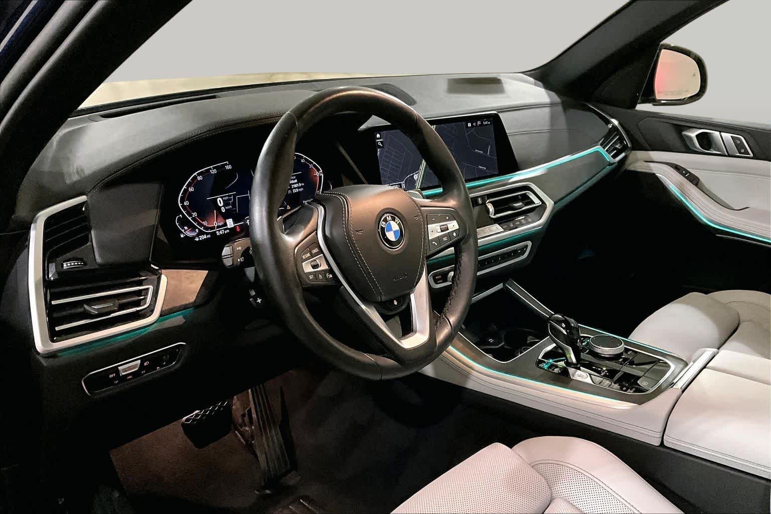 Certified Used 2023 Phytonic Blue Metallic BMW xDrive40i image 17