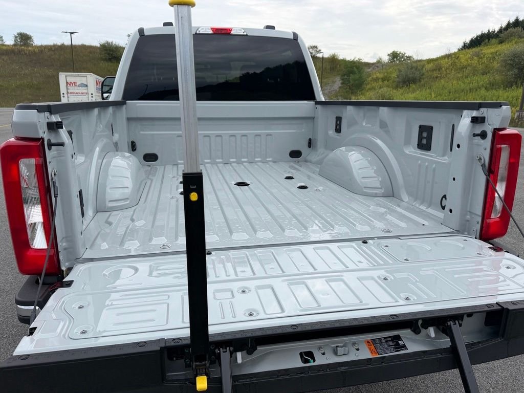 New 2026 Avalanche Ford F-250® XLT image 43