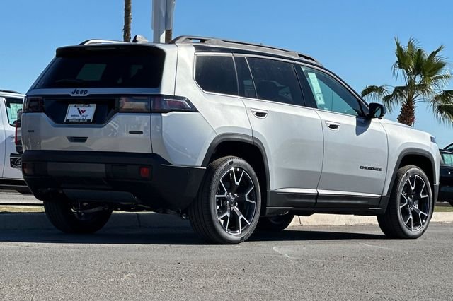 New 2026 Silver Zynith Clear-Coat Exterior Paint Jeep Overland image 3
