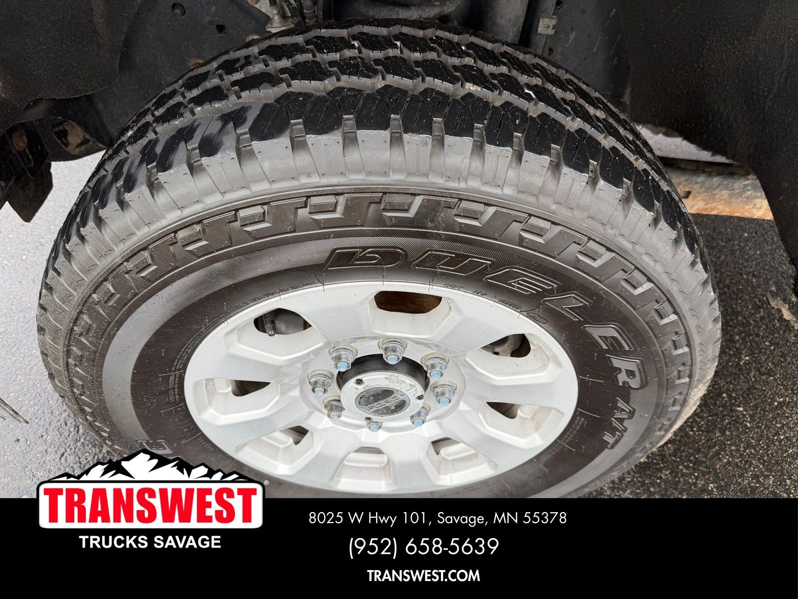 Used 2023  Ford XLT image 16