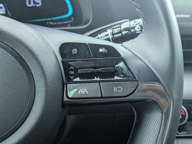 Used 2025 Blue Hyundai SEL Sport image 25