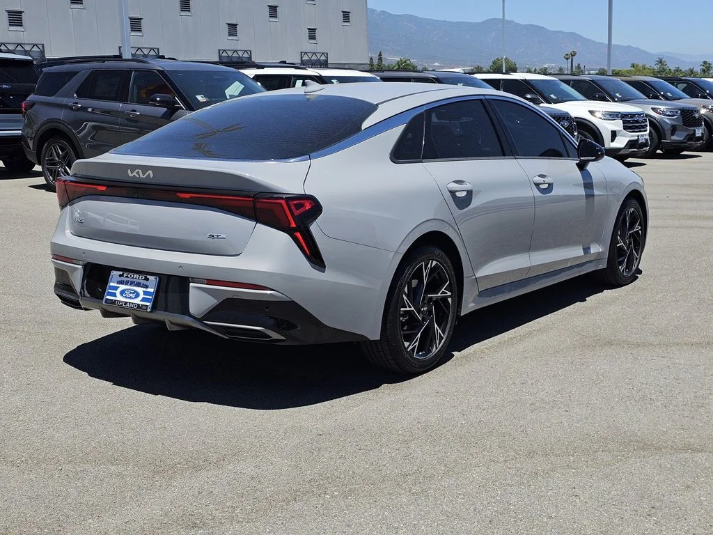 Used 2025 Wolf Gray Kia GT-Line image 8