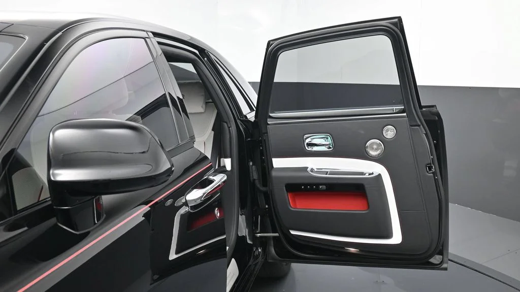 Used 2020  Rolls-Royce  image 11