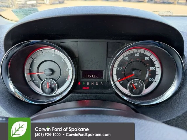 Used 2015 True Blue Pearlcoat Dodge AVP image 22