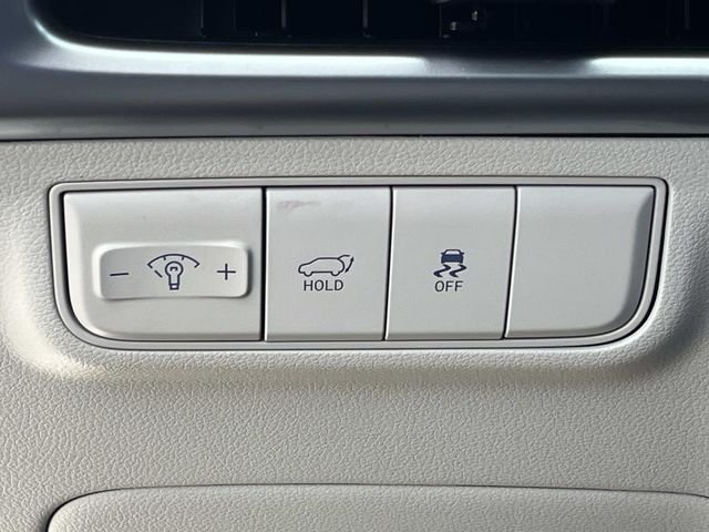 New 2026 White Hyundai SEL image 25