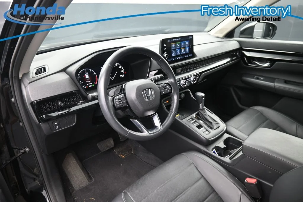 Used 2023 Crystal Black Pearl Honda EX-L image 12