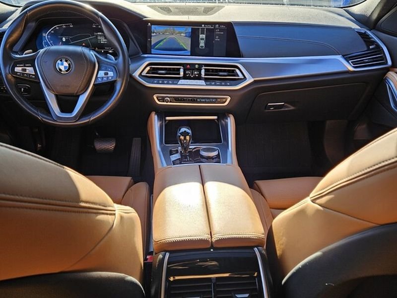 Used 2023 Mineral White Metallic BMW xDrive40i image 10