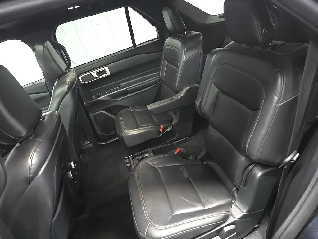 Used 2020 Black Ford XLT image 32