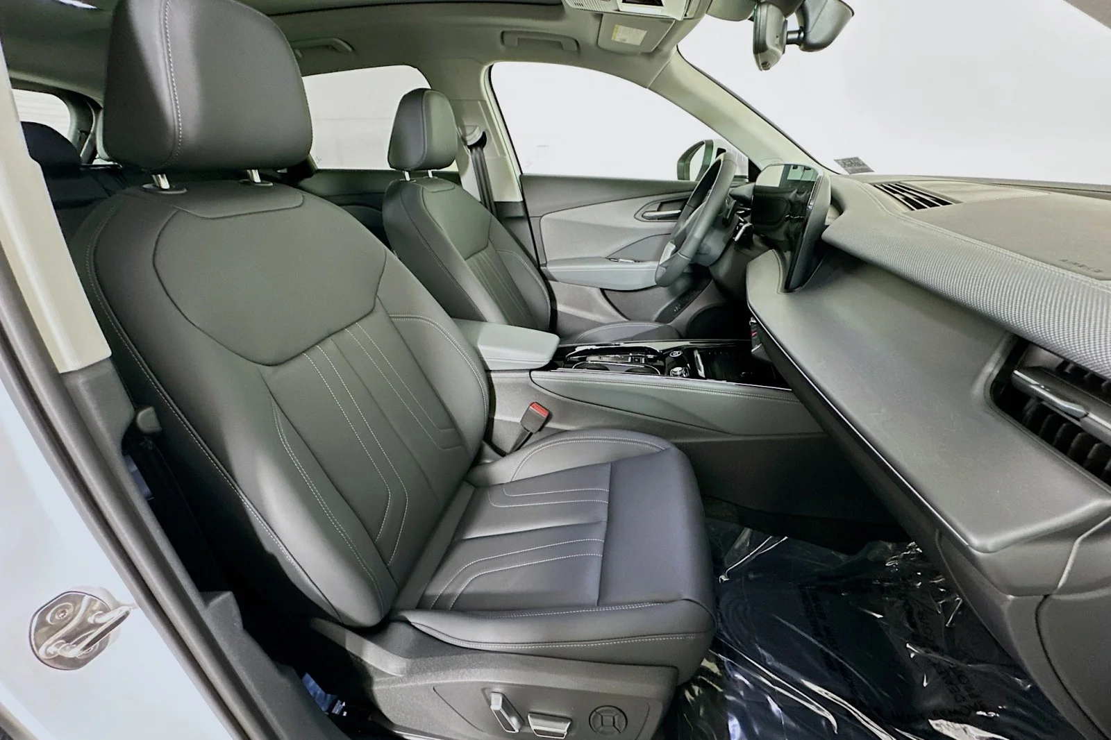 New 2026 Arkona White Audi S line image 8