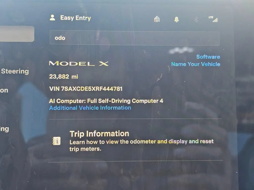 Used 2024  Tesla AWD image 32