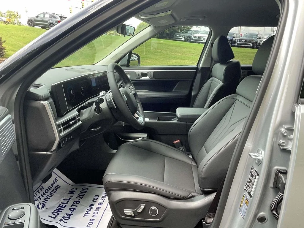 New 2026 Silver Hyundai SEL image 17