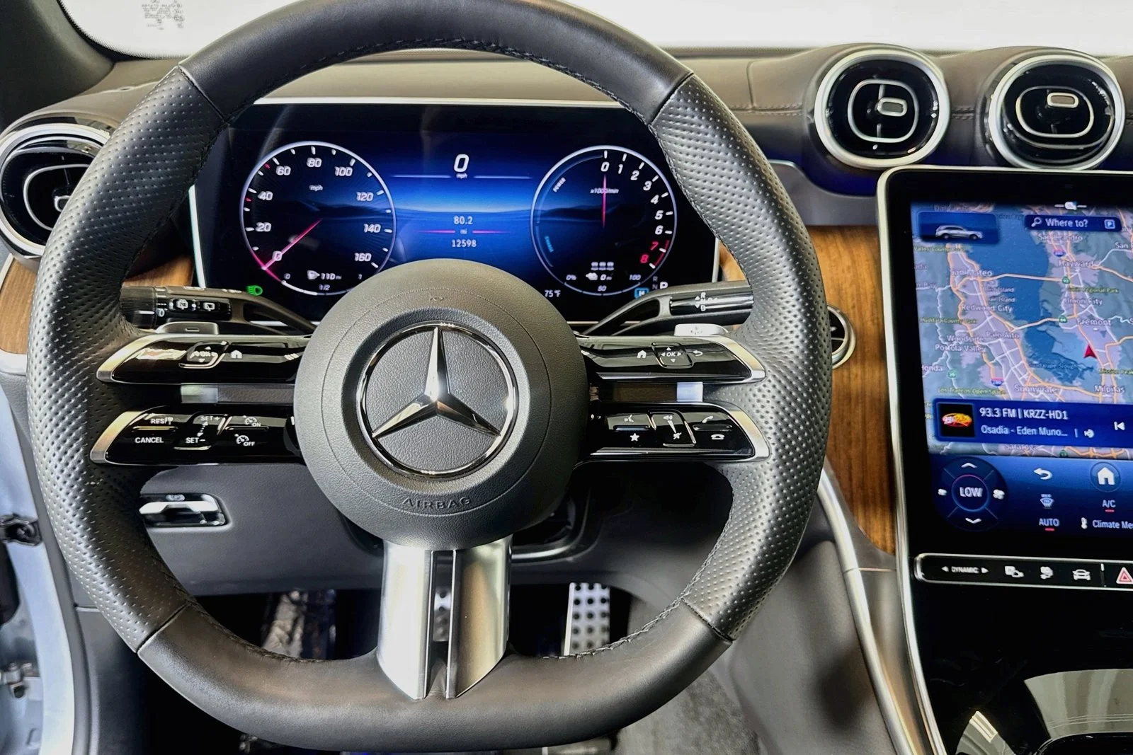 Used 2025 Cirrus Silver Metallic Mercedes-Benz GLC 350e image 11