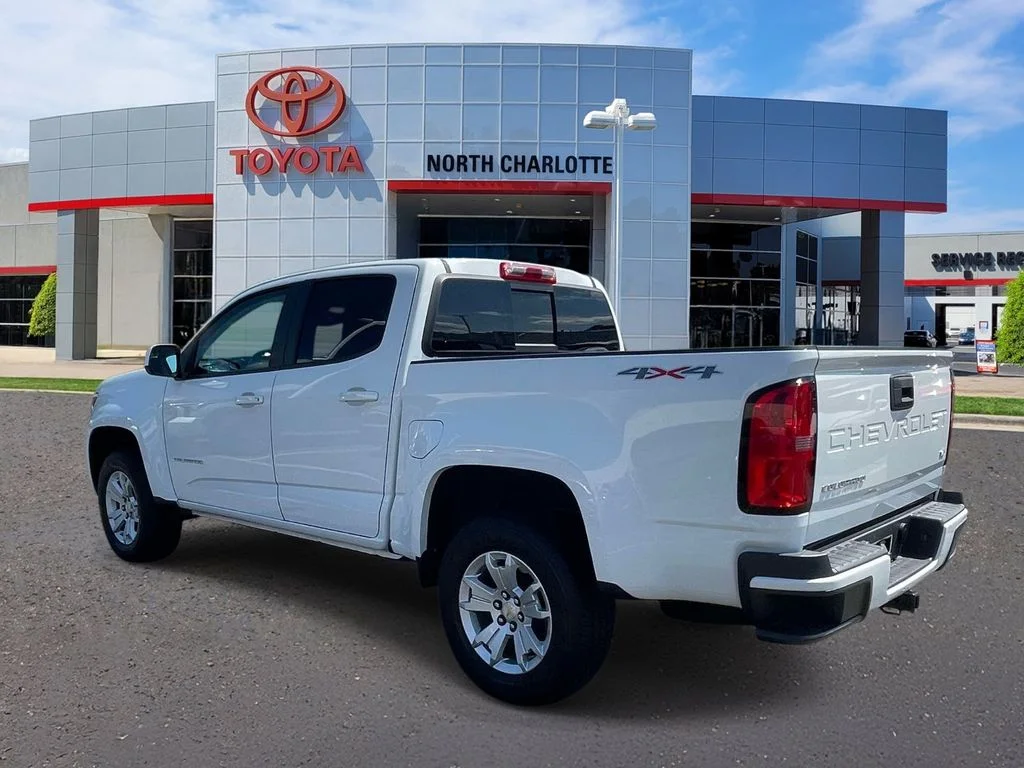 Used 2022 White Chevrolet LT image 6