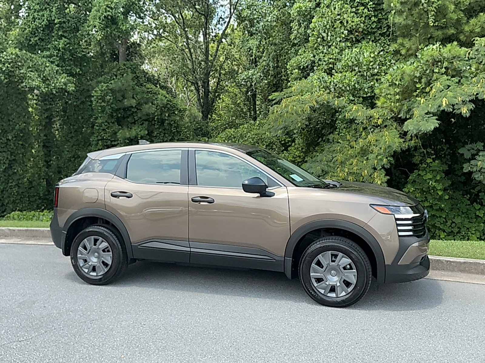 2026 Nissan KICKS