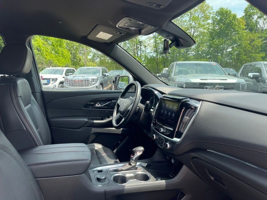 Used 2022 Silver Chevrolet RS image 39