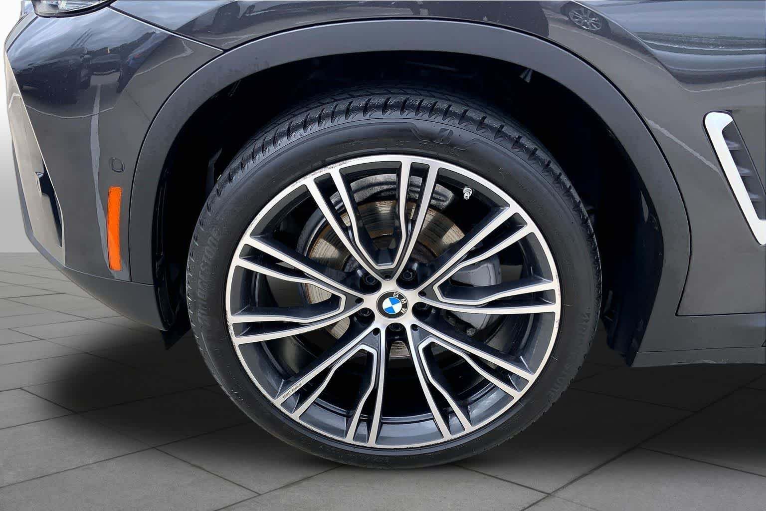 Used 2023 Dark Graphite Metallic BMW sDrive30i image 10