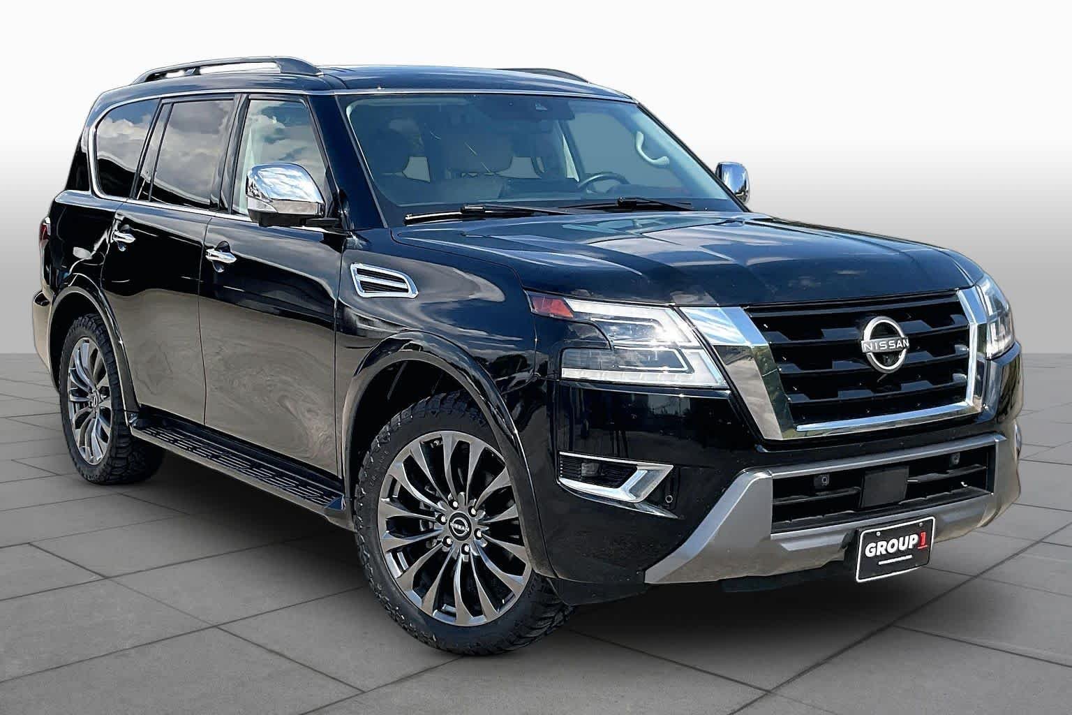 Used 2023 Super Black Nissan Platinum image 3