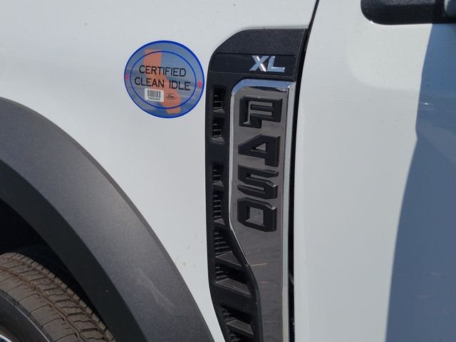 New 2026 Oxford White Ford F-450® XL image 27