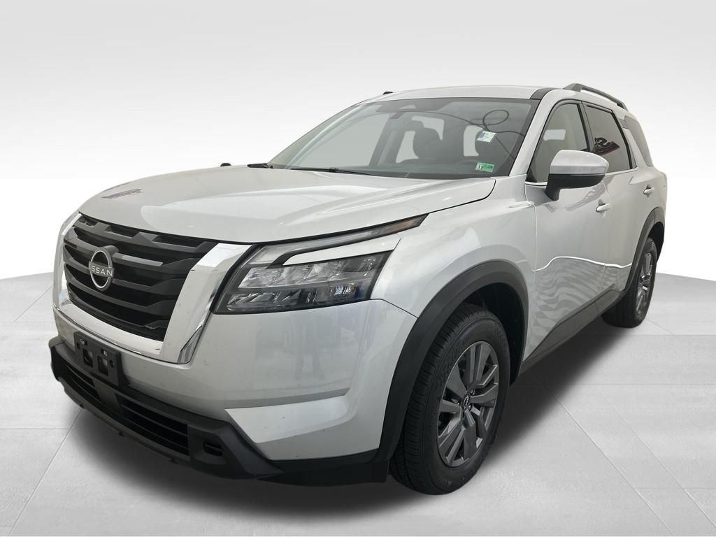 Used 2025 Silver Nissan SV image 2