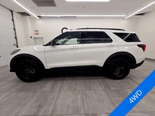 New 2026 Star White Metallic Tri-Coat Ford Tremor® image 2