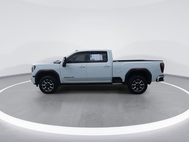 Used 2024 White GMC AT4 image 5