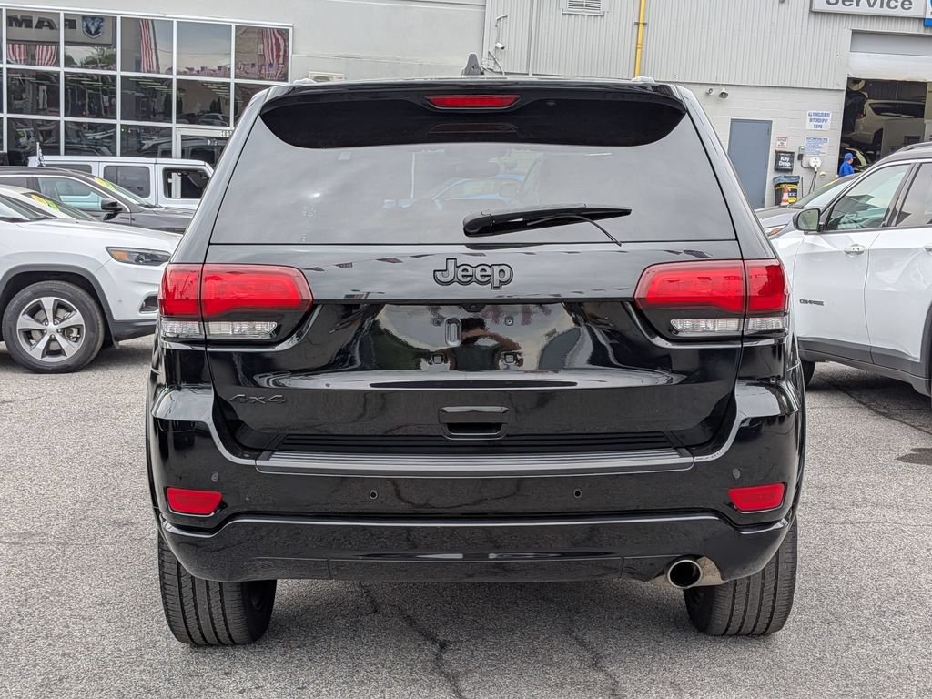 Used 2022 Black Jeep Laredo X image 7