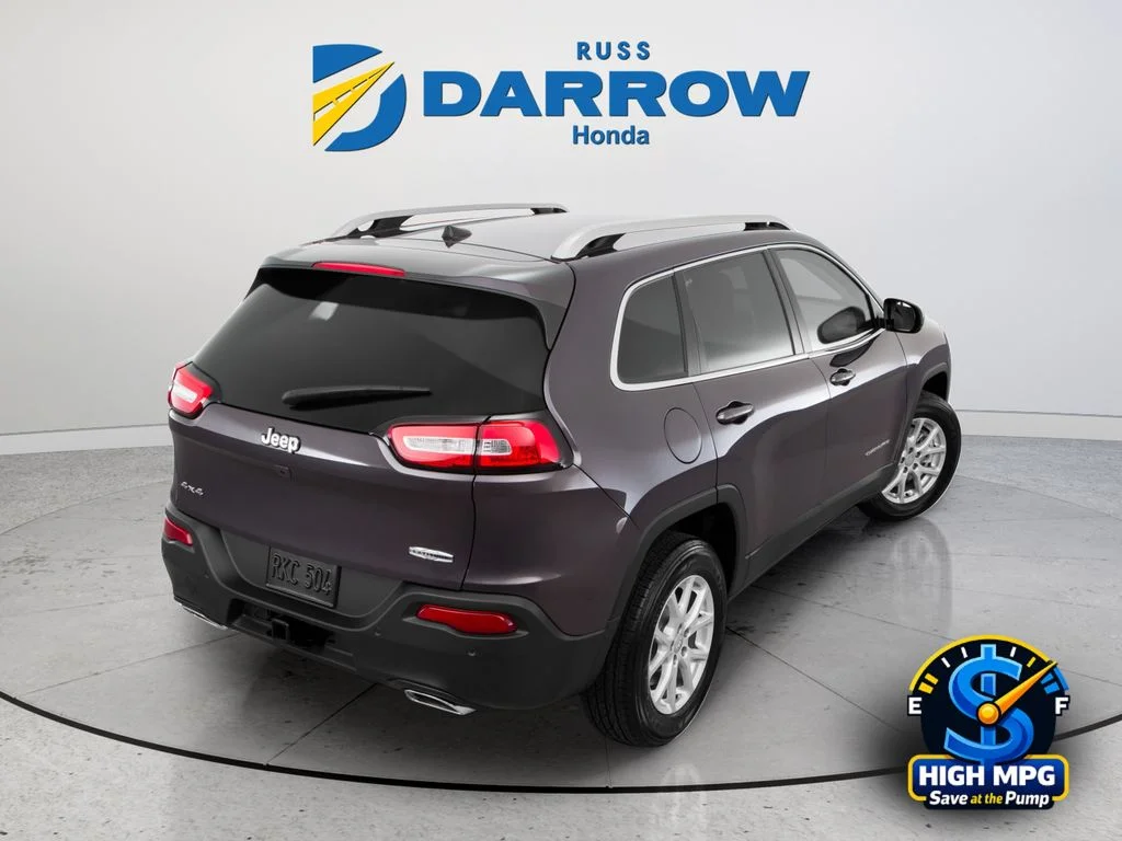 Used 2016 Black Jeep Latitude image 8
