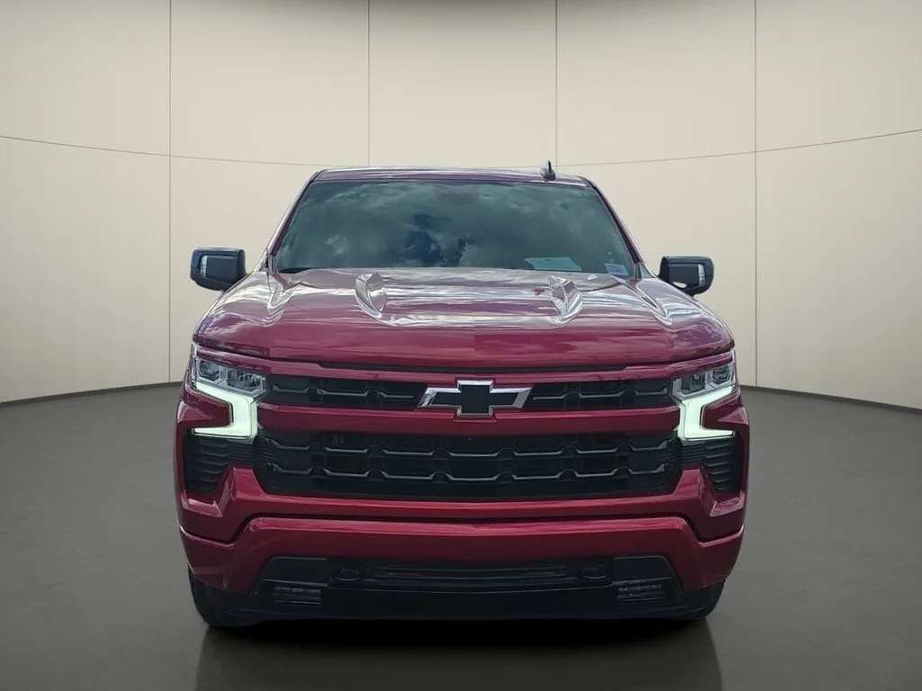 Used 2023 Red Chevrolet RST image 2