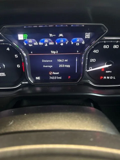 Used 2019 White GMC Denali image 12