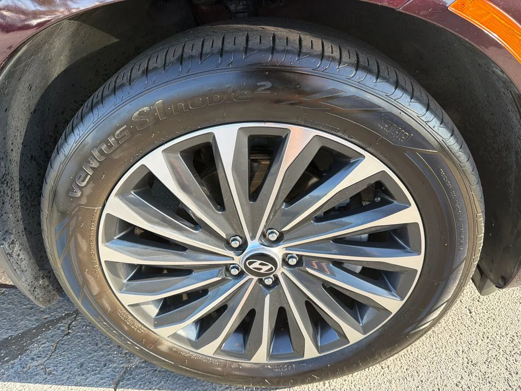 Used 2024 Red Hyundai Calligraphy image 12