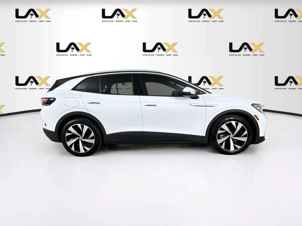 Used 2021 White Volkswagen Pro S image 8